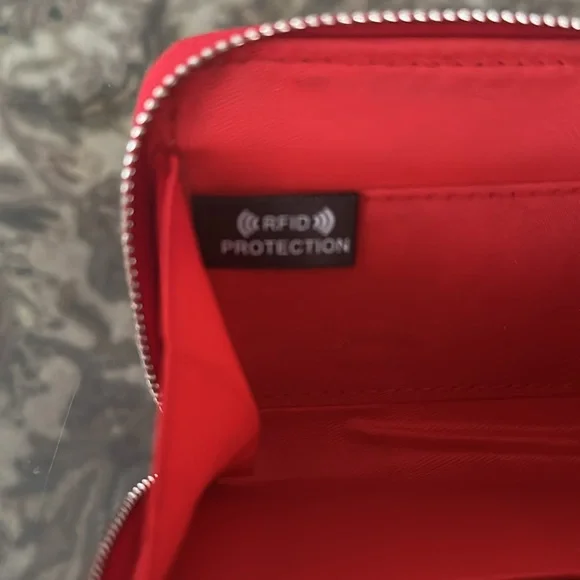 RFID Leather Double Zipper Wallet - Picture 3 of 3